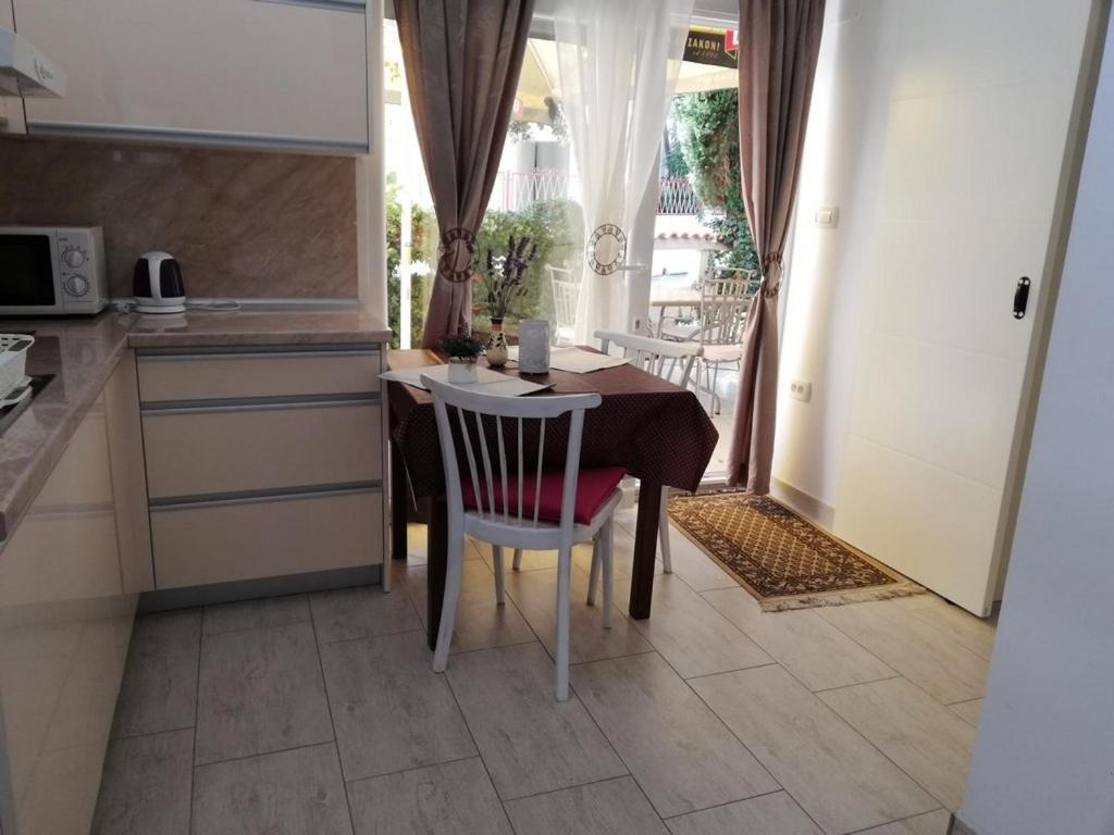 Apartments With A Parking Space Pakostane, Biograd - 22375 ภายนอก รูปภาพ