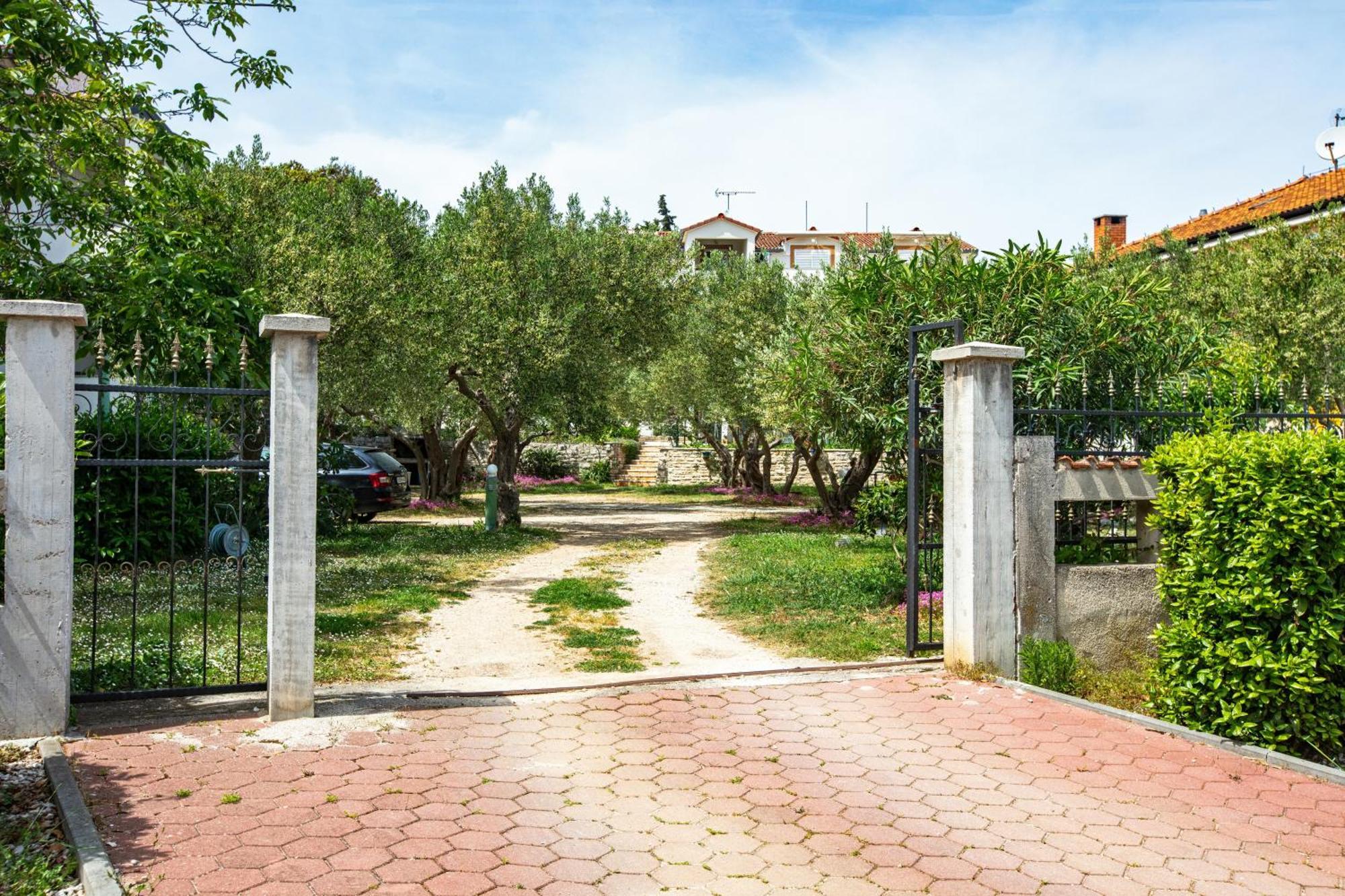 Apartments With A Parking Space Pakostane, Biograd - 22375 ภายนอก รูปภาพ